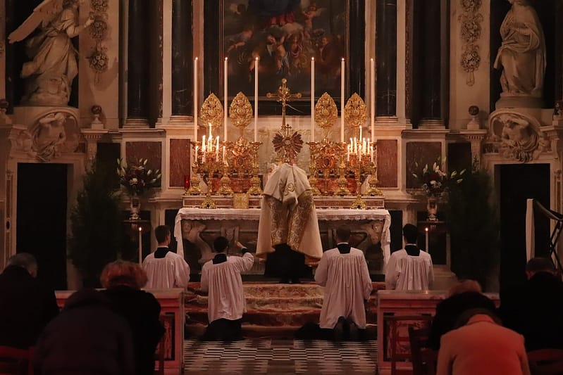 Vêpres et adoration du jour de Noël